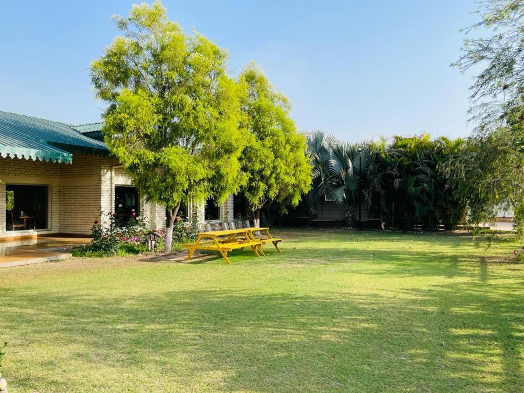 Hotel Sarai Bharatgarh Nohan Ngoại thất bức ảnh